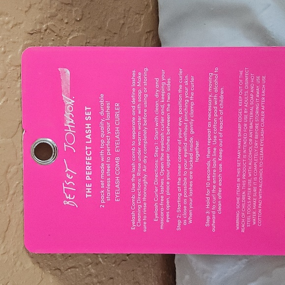 BETSEY JOHNSON EYELASH COMBO - Picture 3 of 3